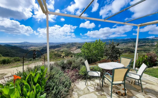 Kefalonia Family Getaway - Summer Garden Retreat