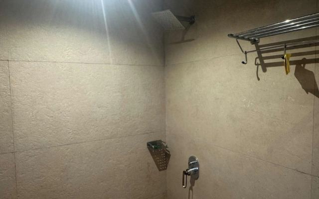 Hotel Sahara Residency
