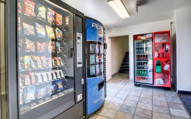 Motel 6 Normal, IL - Bloomington Area