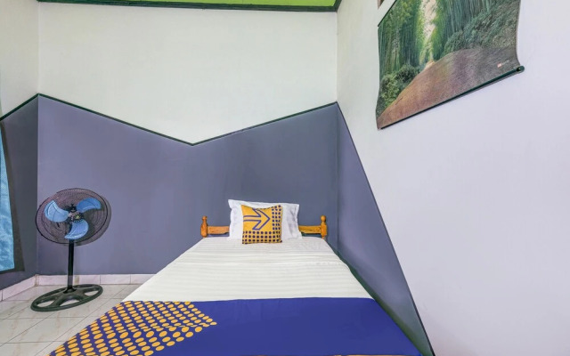 OYO Life 92184 Mr Brown Homestay