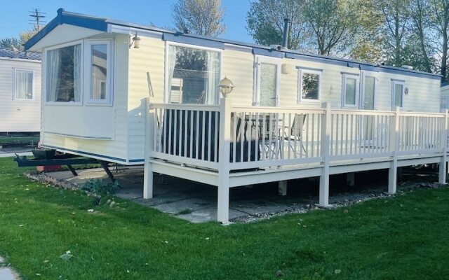 Charming 6 Birth Caravan in Skegness