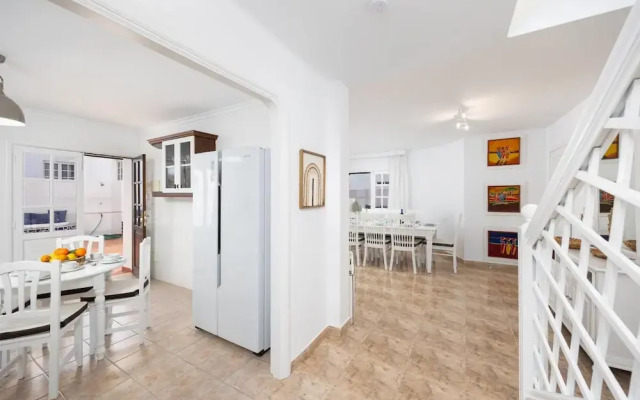 Villa Dulce in Tias With 4 Bedrooms and 2 Bathrooms