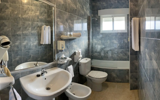 Hotel & Apartamentos Cons da Garda