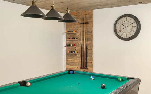 Luxury Villa Dana Indoor Pool and Sauna