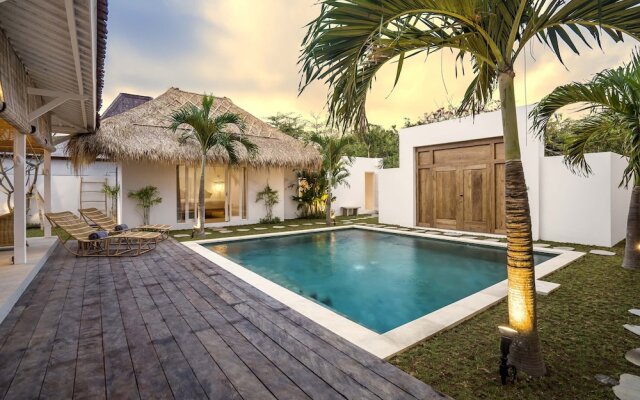 A Casa Di Renucci by Alfred in Bali