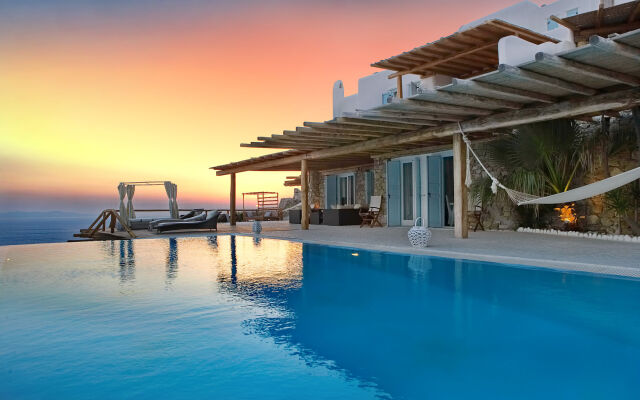 Zinas Villas