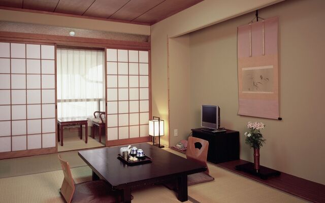 Hifumi Ryokan