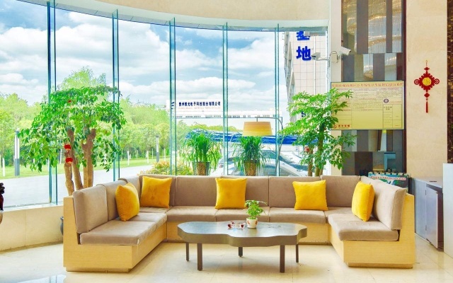 IU Hotel Guiyang North Station Century City Convention and Exhibition Center – Balcony – Guiyang