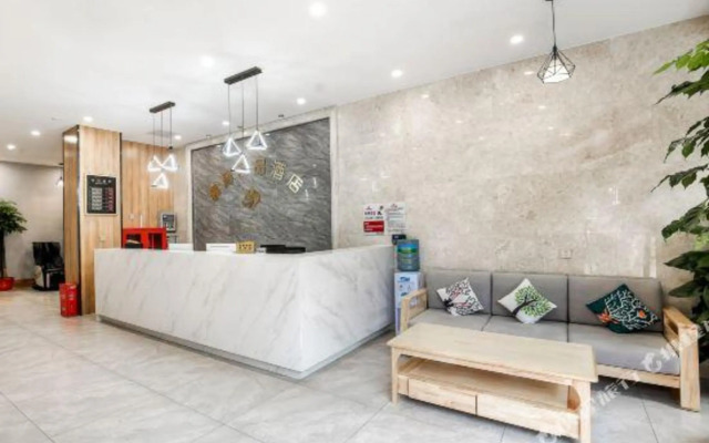 Wuhan E-House Boutique Hotel