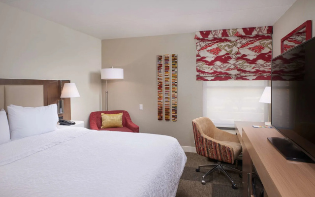 Hampton Inn & Suites Phoenix/Scottsdale on Shea Boulevard