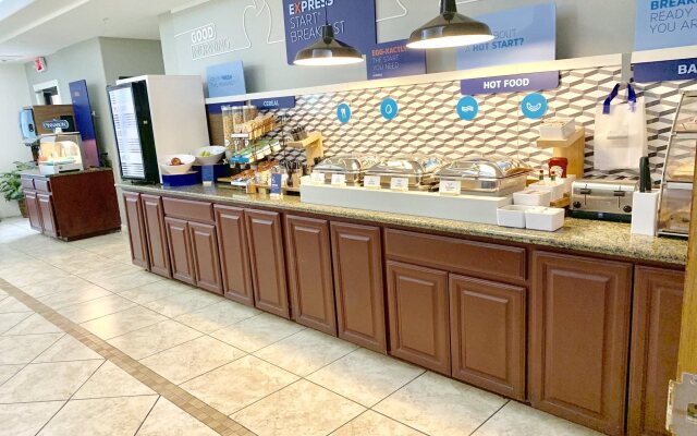 Holiday Inn Express & Suites Alice by IHG