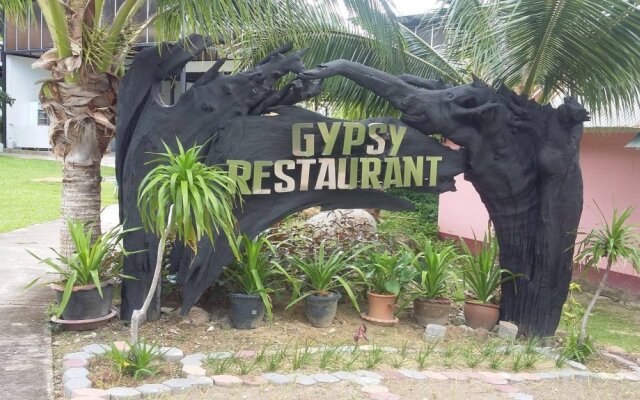 Gypsy Sea View Resort