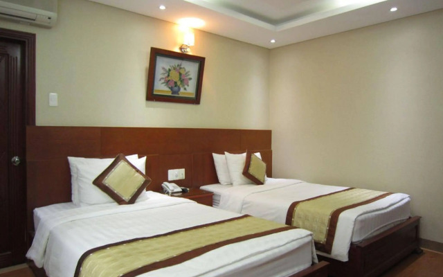 Van Ha Hotel