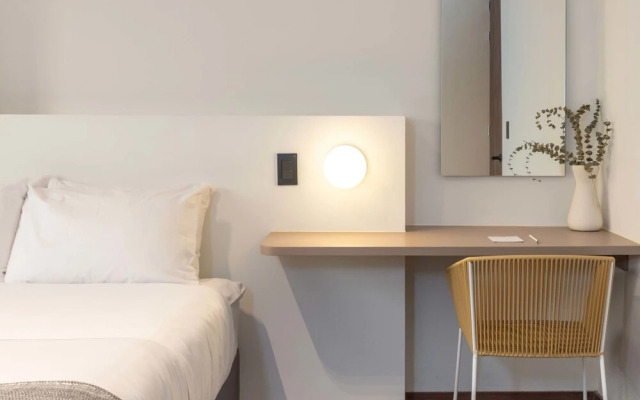 w Impressive 3BR With Balcony in Laureles