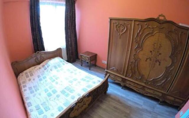 Tsira's Guest House