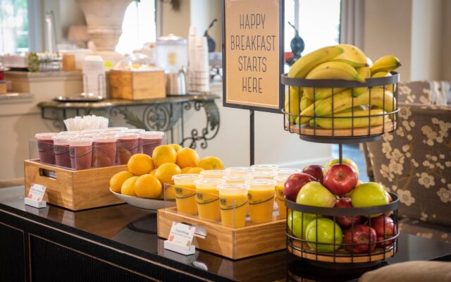 Hampton Inn New Orleans-St. Charles Ave./Garden District