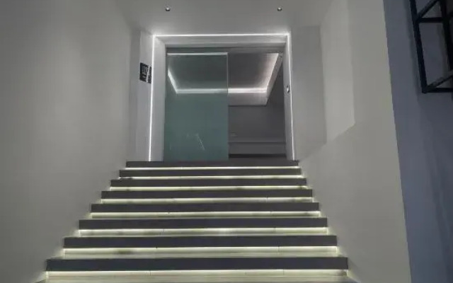Riverside Meiqi Hotel (Chaozhou Ancient City Paifang Street Store)