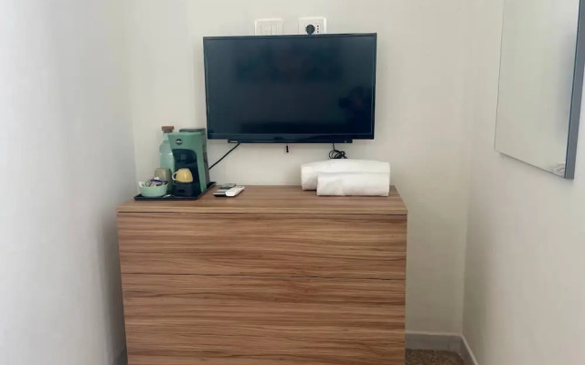 Onlyrooms V - Central & Train Station