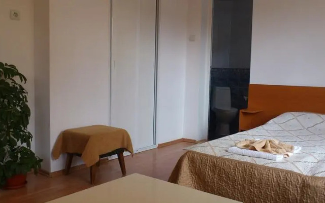 Guest House Stoletnika