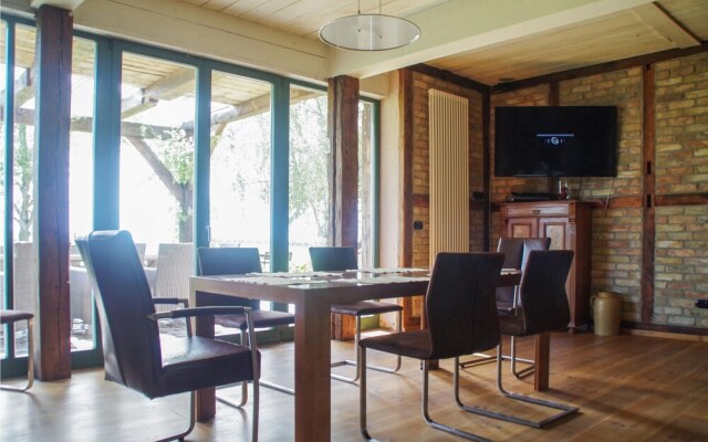 Nice Home in Am Salzhaff With 2 Bedrooms and Wifi