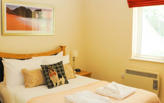 Your Stay Bristol Cotham Lawn