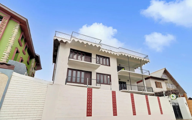 Treebo Vitasta Villa