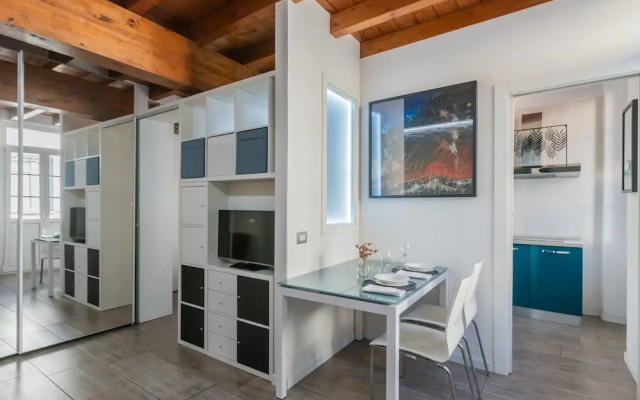 Domus 2 in Como in Como