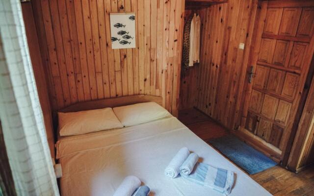 Base Bungalow Olympos