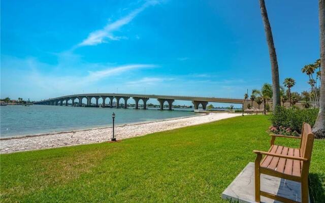 Bahia Vista 8314 - Two Bedroom Condo