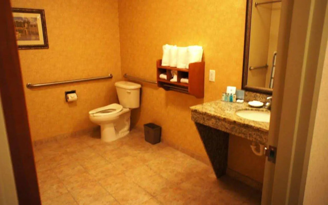Hampton Inn Dallas-Rockwall