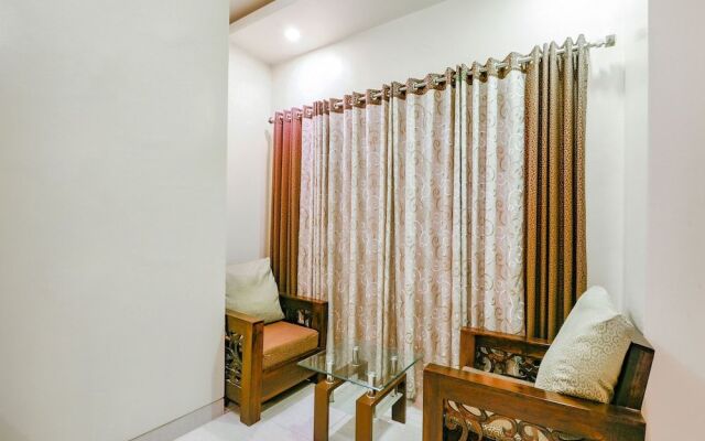 OYO 15349 Hotel Ira Executive
