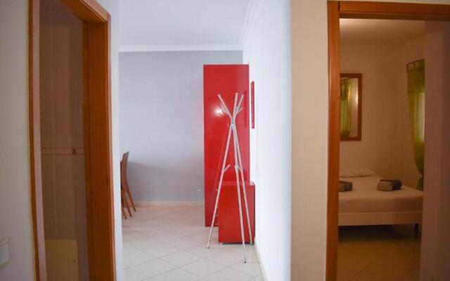 Apartamento Sol Nascente by Portucasa