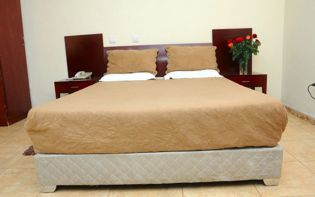 Baks Hotel Apartment