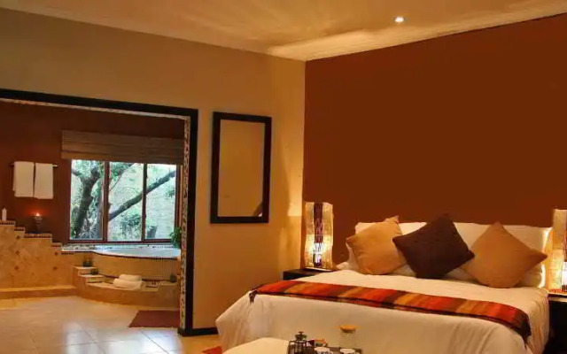 Stillpoint Country Manor