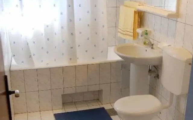 Eden - 30m From the sea - A1