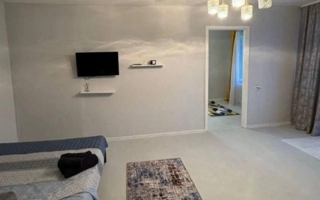 Апартаменты на улице Юных Ленинцев 121к5