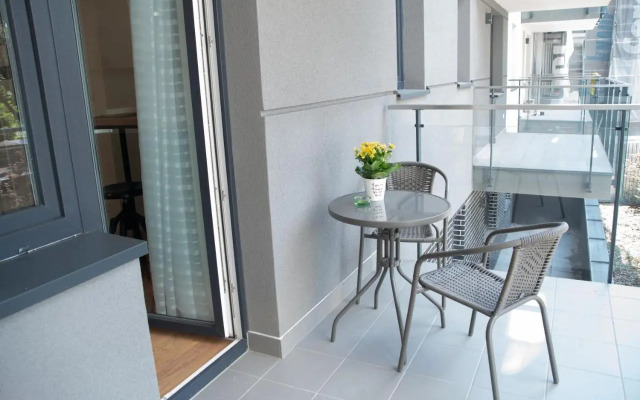 Apartament Zielony - Okrzei (Garaż, Targi)