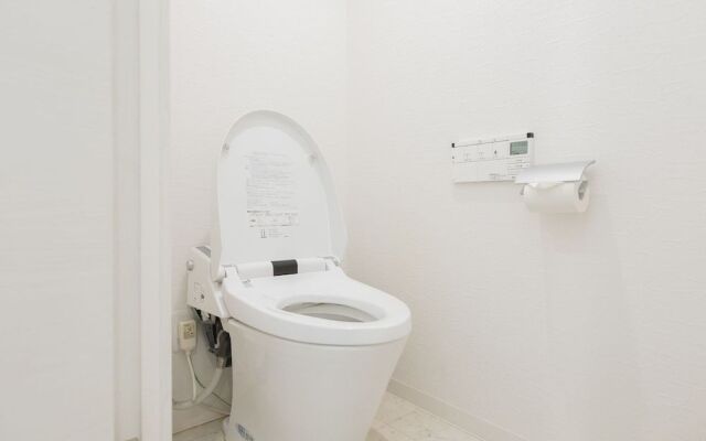 Higobashi AFP Luxury Apartment