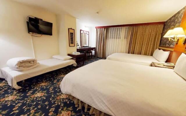 Kiwi Hotel MRT Wenxin Branch (Feng Chia Branch 1)