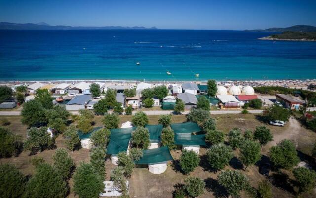 Paliouri Luxury Bungalows