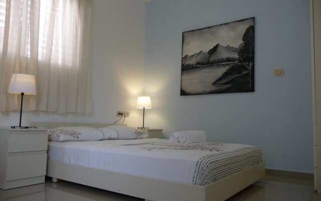 Feel at Home - Vacation Rentals