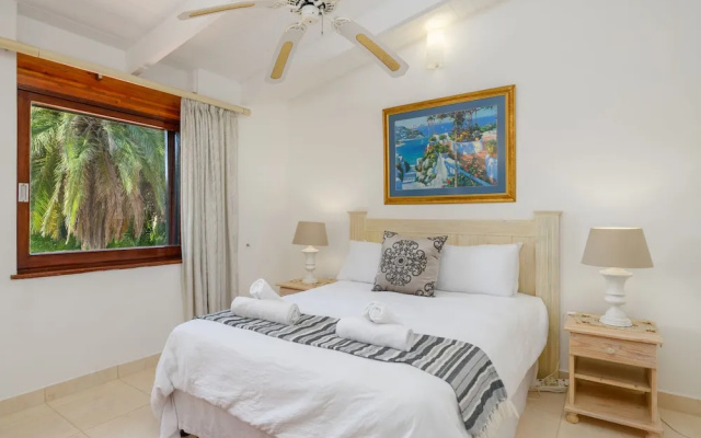 San Lameer Villa Rentals  2813