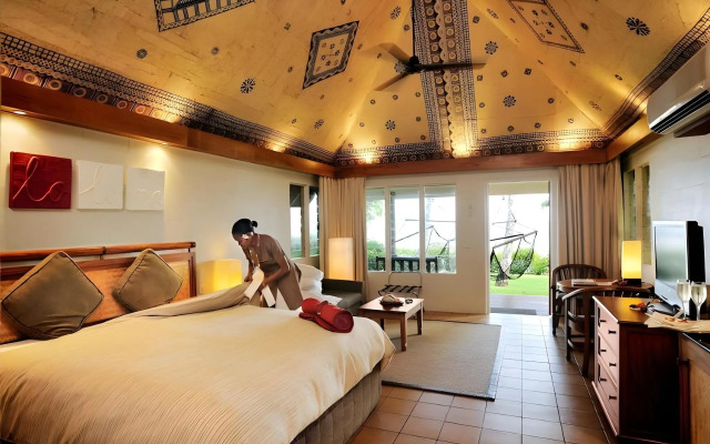 OUTRIGGER Fiji Beach Resort