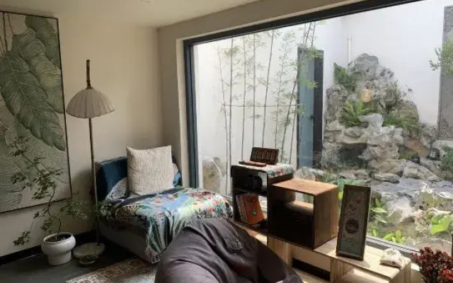 Ju Wuzhu Homestay (Heyuan Pishi Street Branch)
