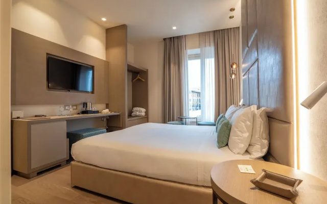 Anna Teresa Luxury