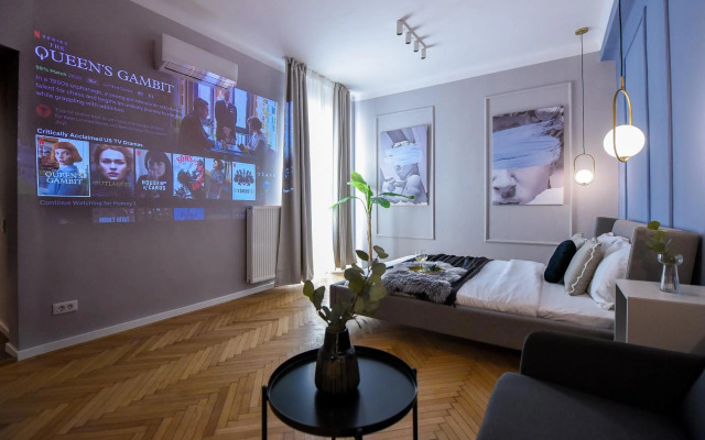 THE CINEMA - Central Apartment near Radisson