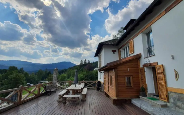 Magic House Under Arber