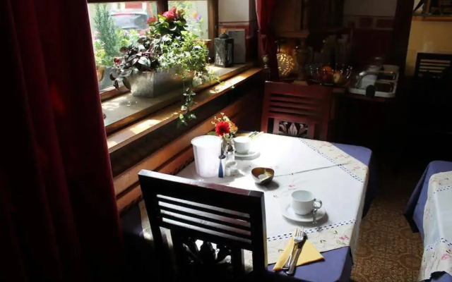 Kreuzerhof Hotel Garni