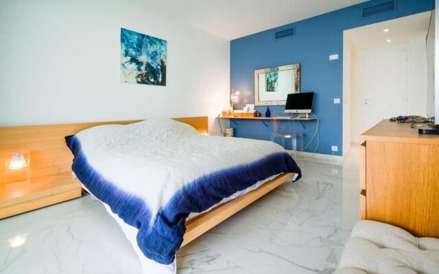 SERRENDY 100m APARTMENT TERRACE VIEW OF THE SEA SWIMMING POOL