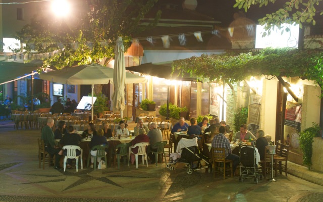 Hylatio Tourist Village